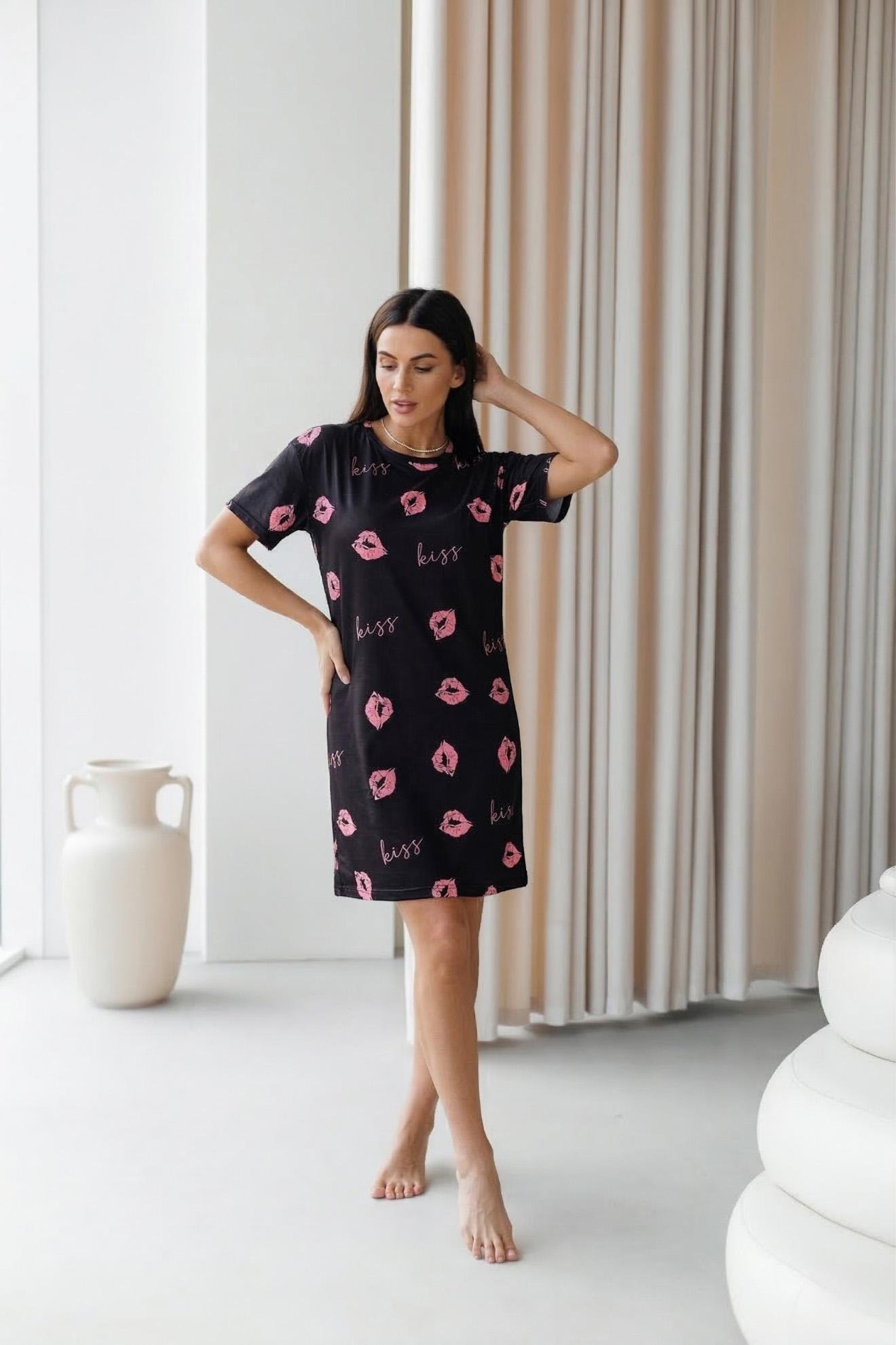 Black Kiss Print Short Nighty for Women Cotton